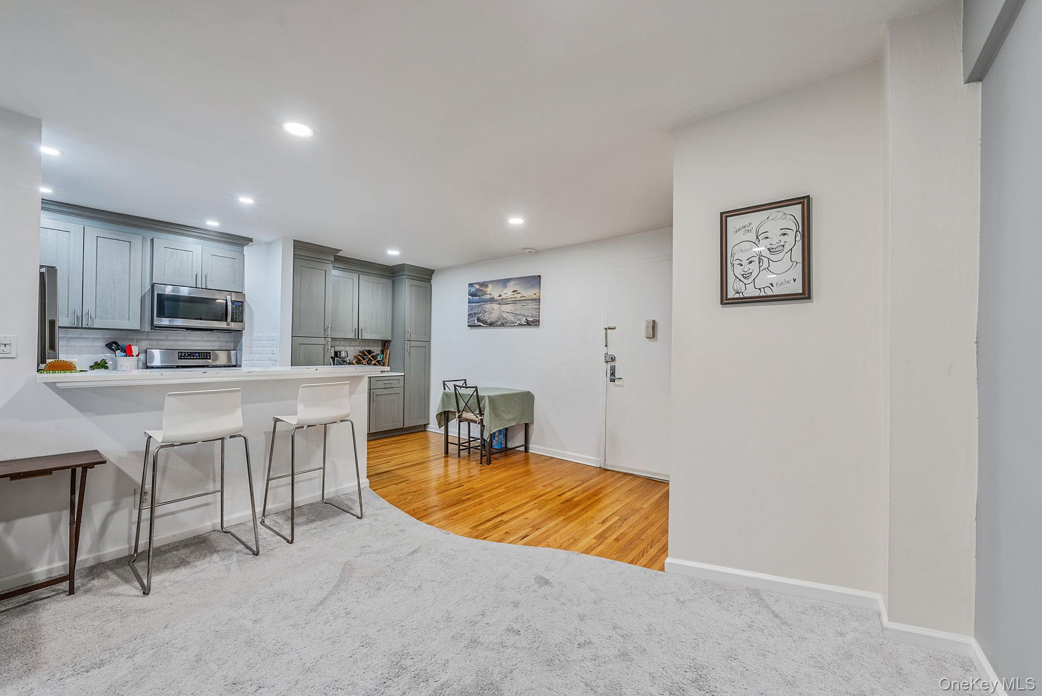 #4 photo, 25 Park Place, Great Neck , NY 11021