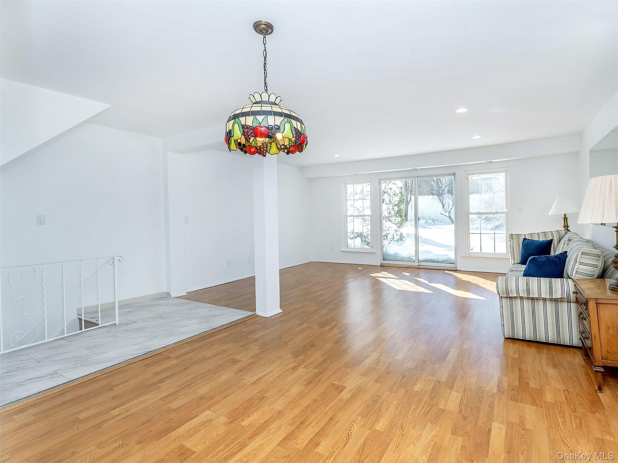 #16 photo, 78 Santa Barbara Drive, Plainview , NY 11803