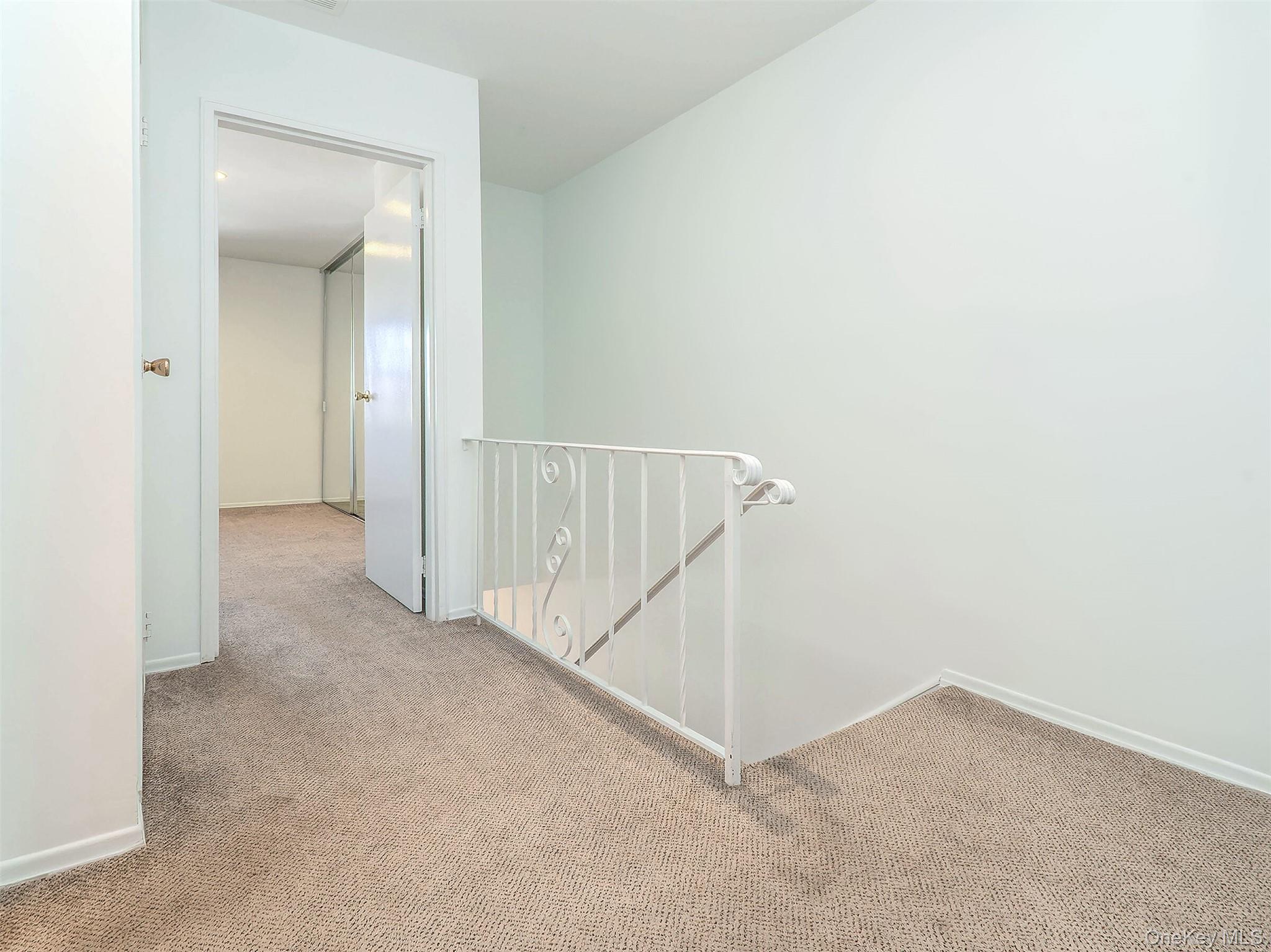 #20 photo, 78 Santa Barbara Drive, Plainview , NY 11803