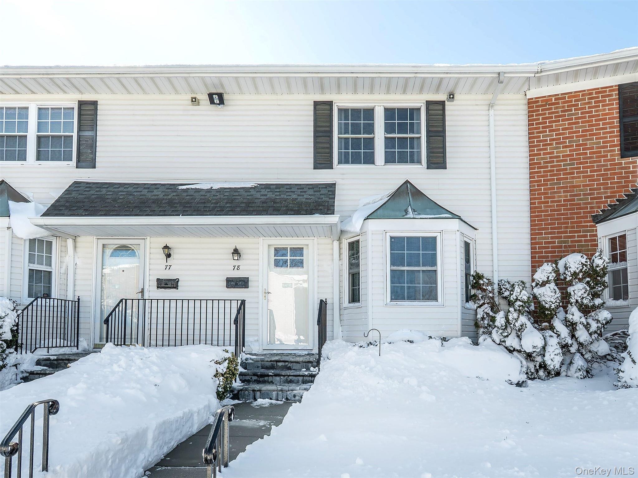 #3 photo, 78 Santa Barbara Drive, Plainview , NY 11803