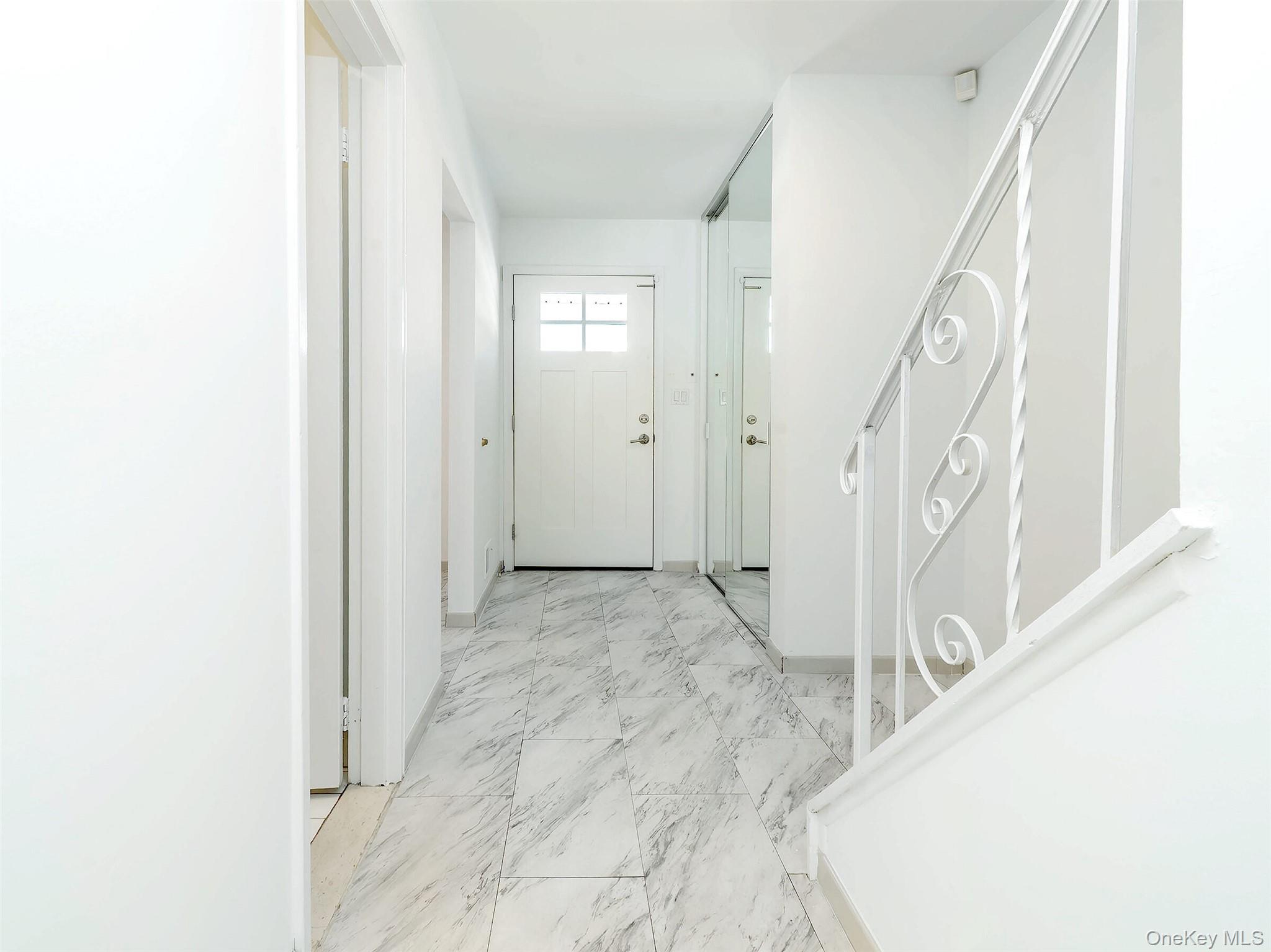 #6 photo, 78 Santa Barbara Drive, Plainview , NY 11803