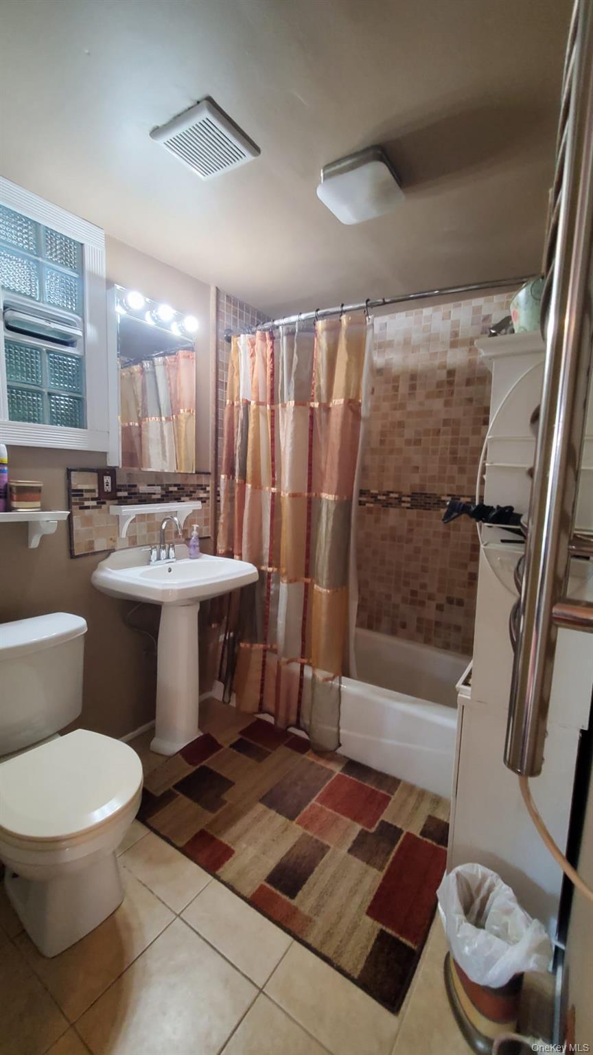 #17 photo, 3430 34th Street, Astoria , NY 11106