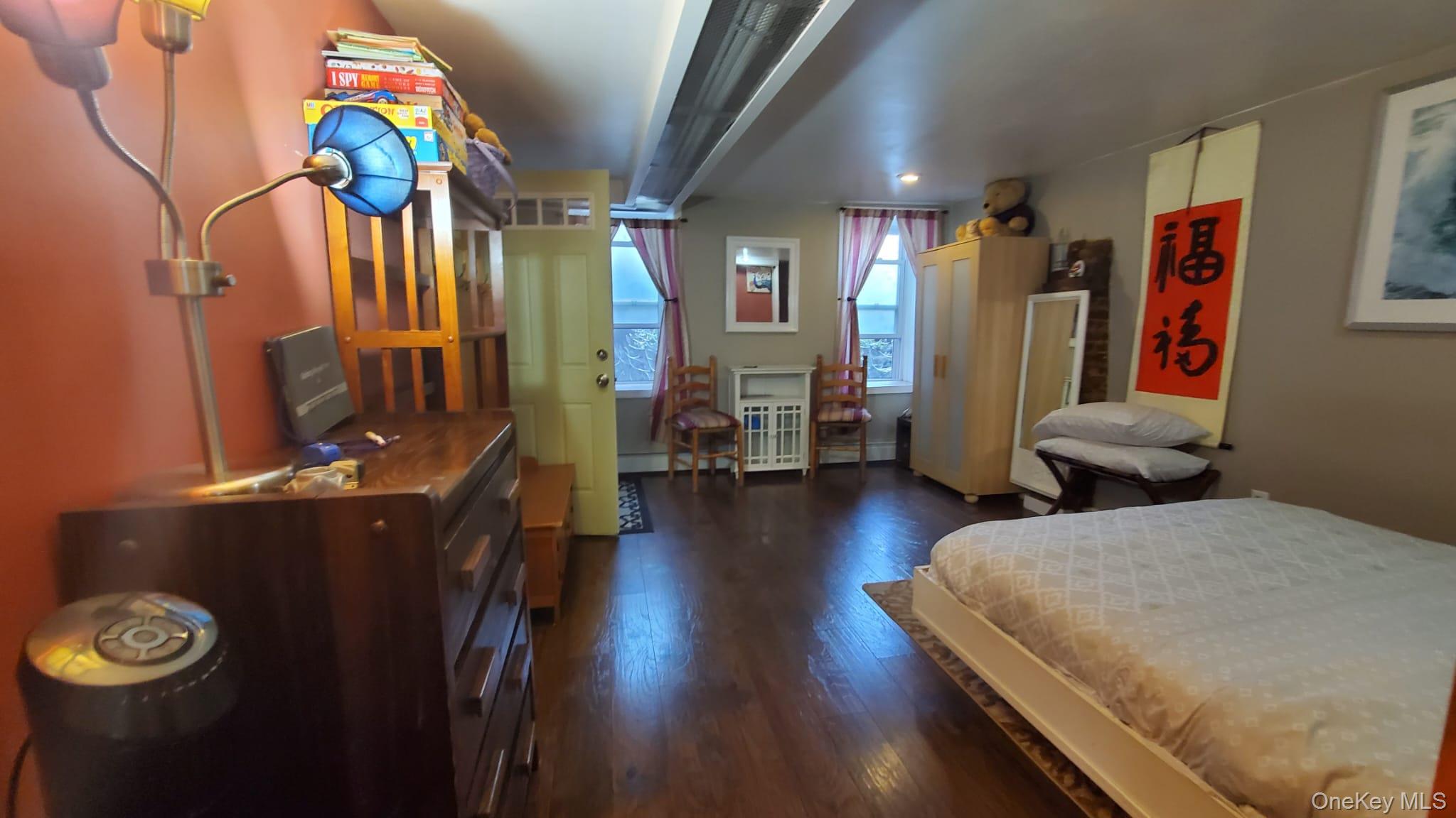 #7 photo, 3430 34th Street, Astoria , NY 11106