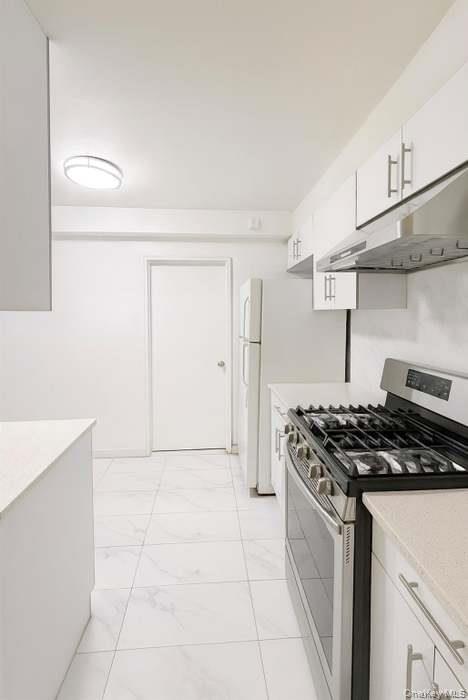 #4 photo, 13950 35 Avenue, Flushing , NY 11354