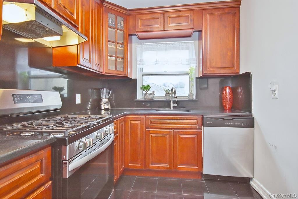 #7 photo, 485 WEBSTER Avenue, New Rochelle , NY 10801