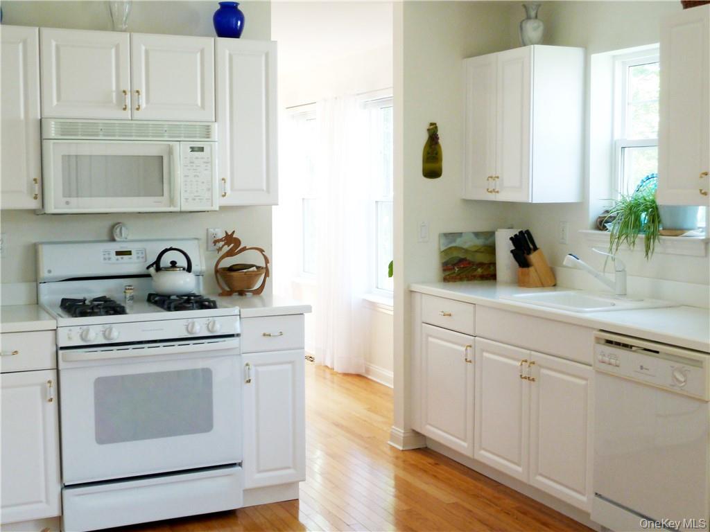 #10 photo, 107 Winding Ridge Road, 뉴욕주 White Plains , NY 10603