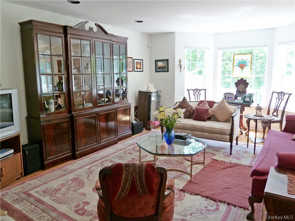 #5 photo, 107 Winding Ridge Road, 뉴욕주 White Plains , NY 10603