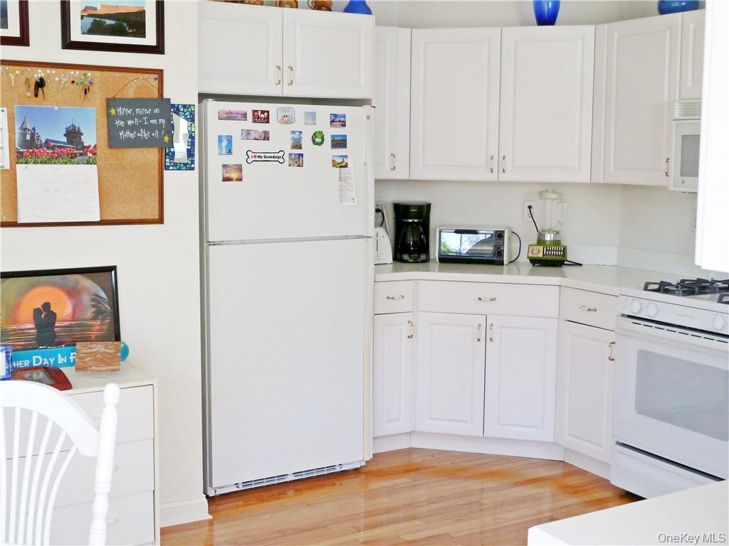 #9 photo, 107 Winding Ridge Road, 뉴욕주 White Plains , NY 10603