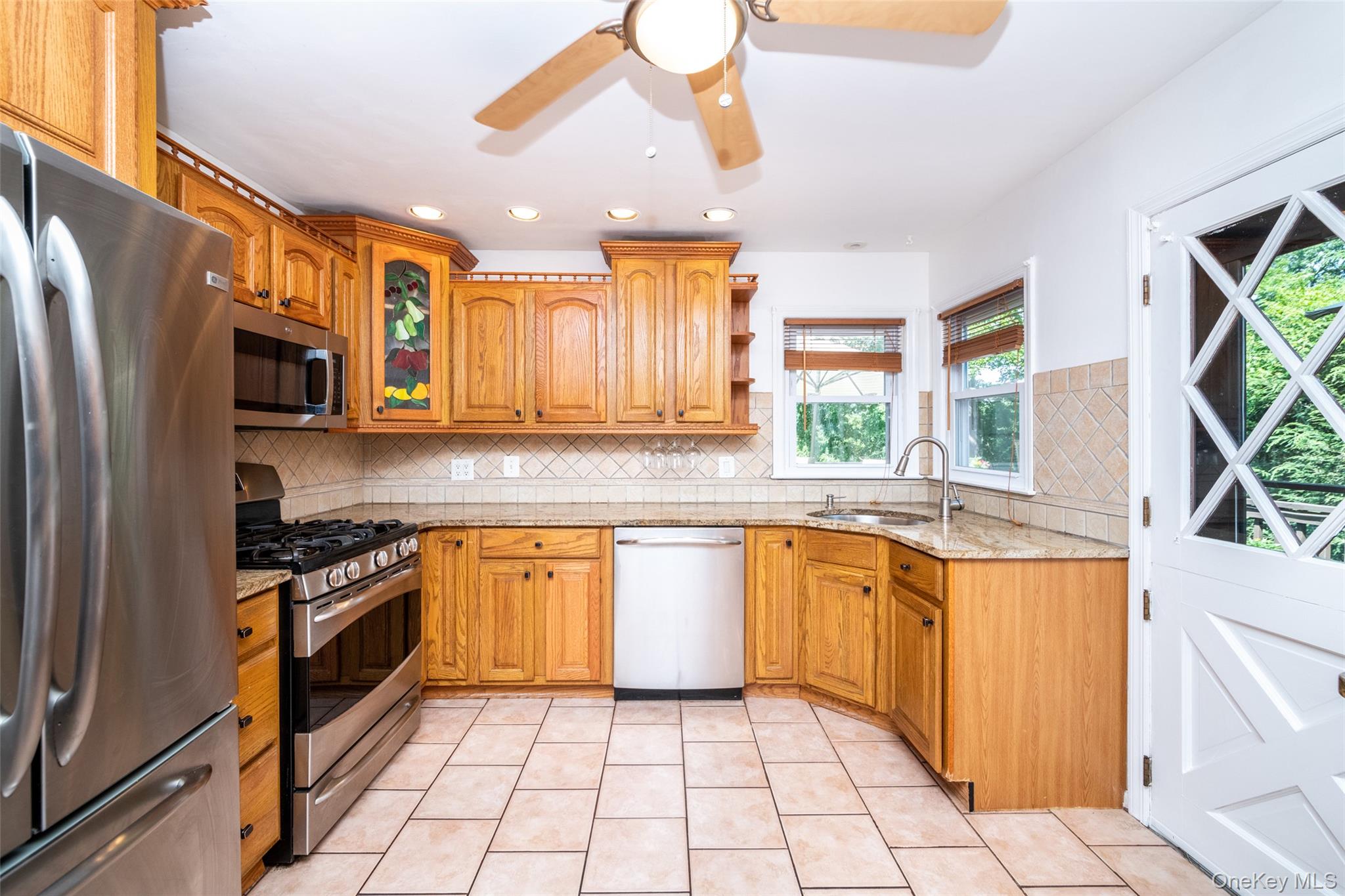 #3 photo, 454 Swanson Drive, Thornwood , NY 10594