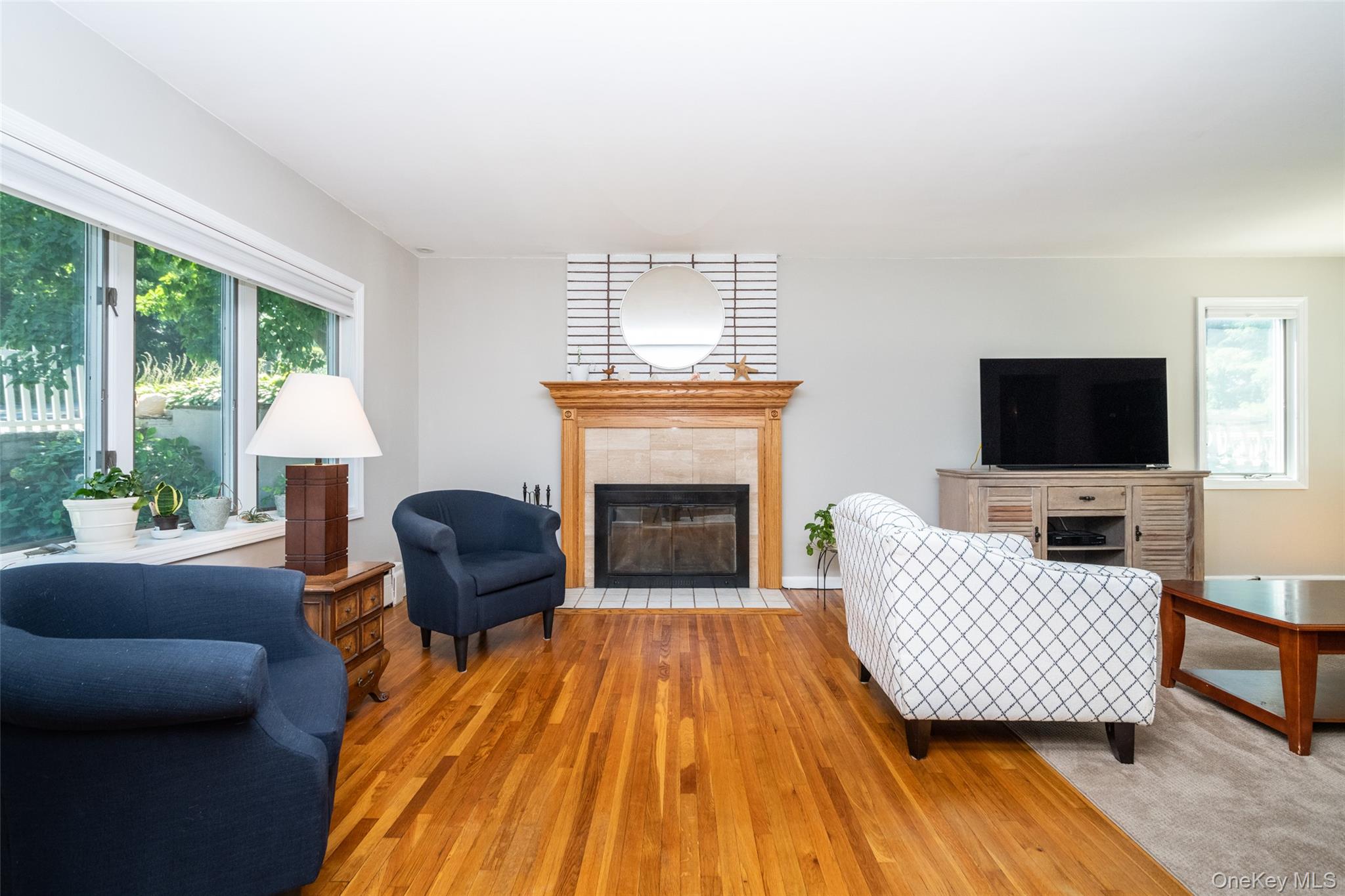 #7 photo, 454 Swanson Drive, Thornwood , NY 10594