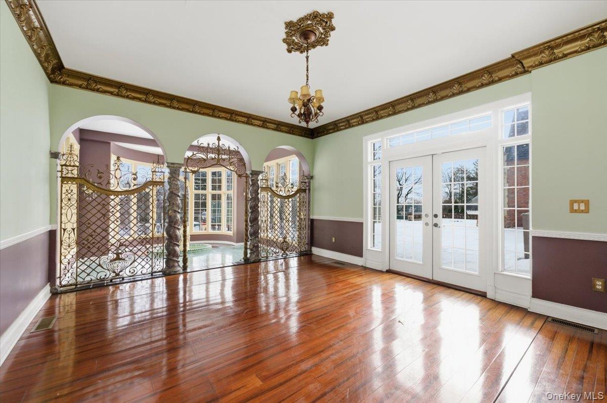 #15 photo, 8 Eastway, Bronxville , NY 10708