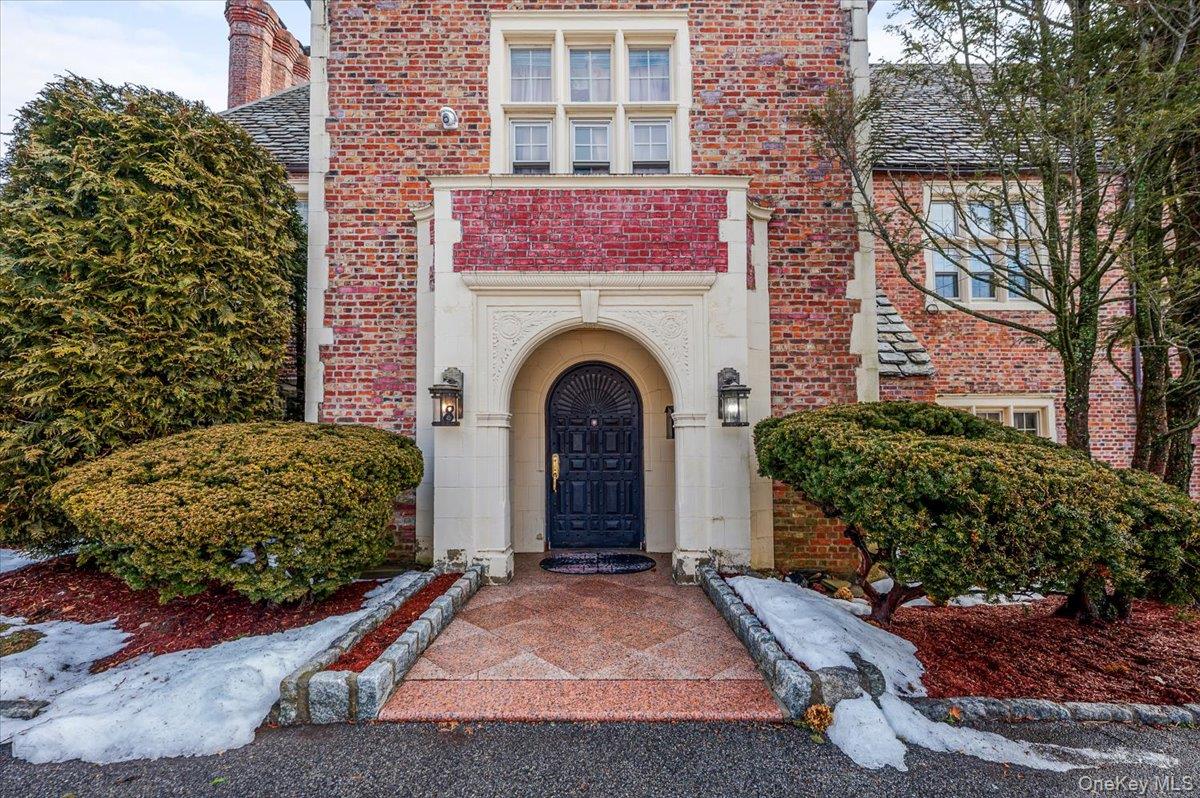 #3 photo, 8 Eastway, Bronxville , NY 10708