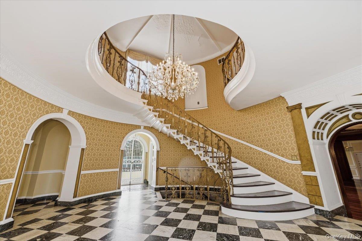 #7 photo, 8 Eastway, Bronxville , NY 10708