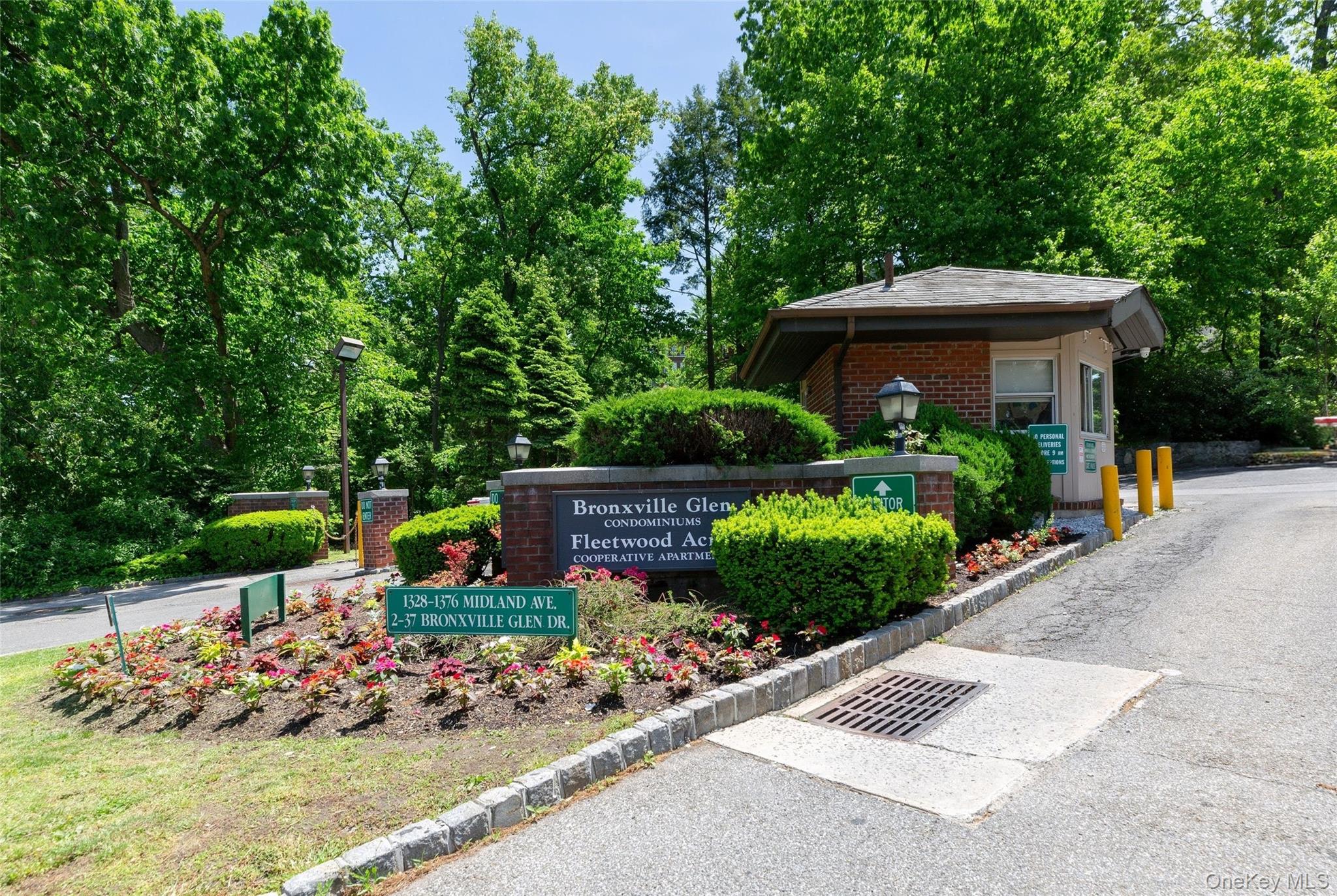 #1 photo, 1340 Midland Avenue, Bronxville , NY 10708