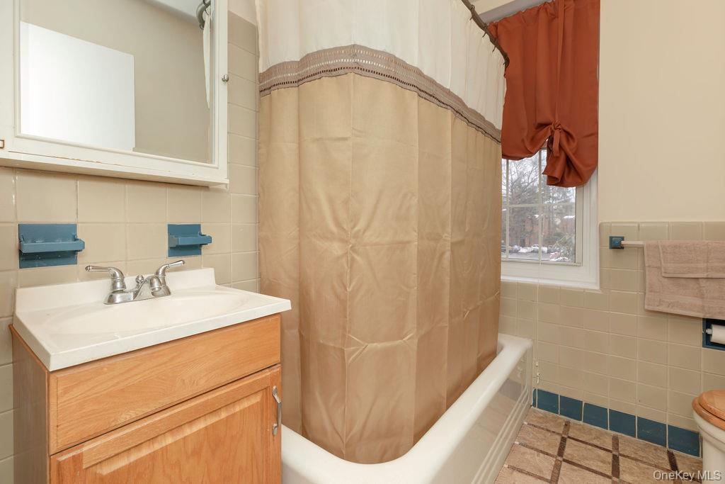 #14 photo, 1340 Midland Avenue, Bronxville , NY 10708