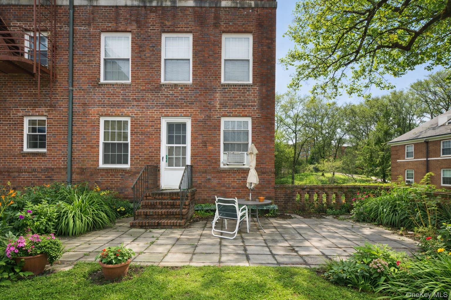 #17 photo, 1340 Midland Avenue, Bronxville , NY 10708