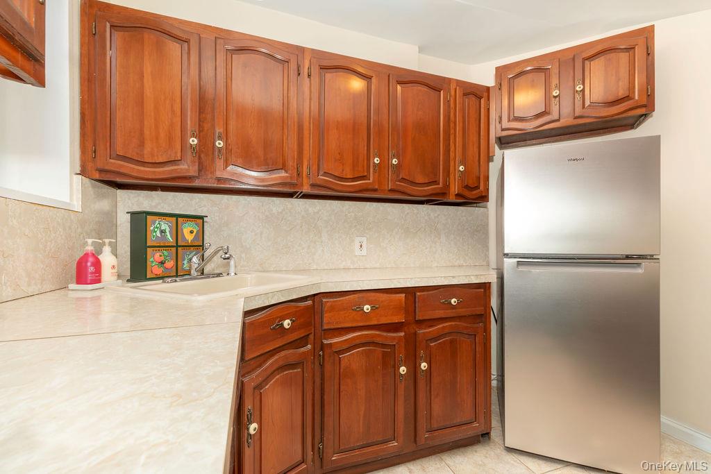 #9 photo, 1340 Midland Avenue, Bronxville , NY 10708