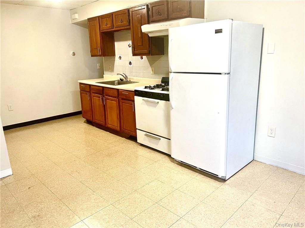 #3 photo, 58 Cottage Street, Middletown , NY 10940