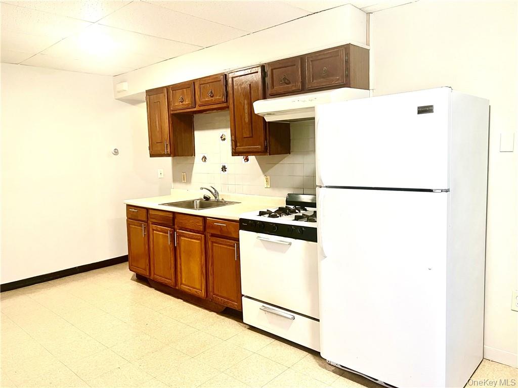 #5 photo, 58 Cottage Street, Middletown , NY 10940