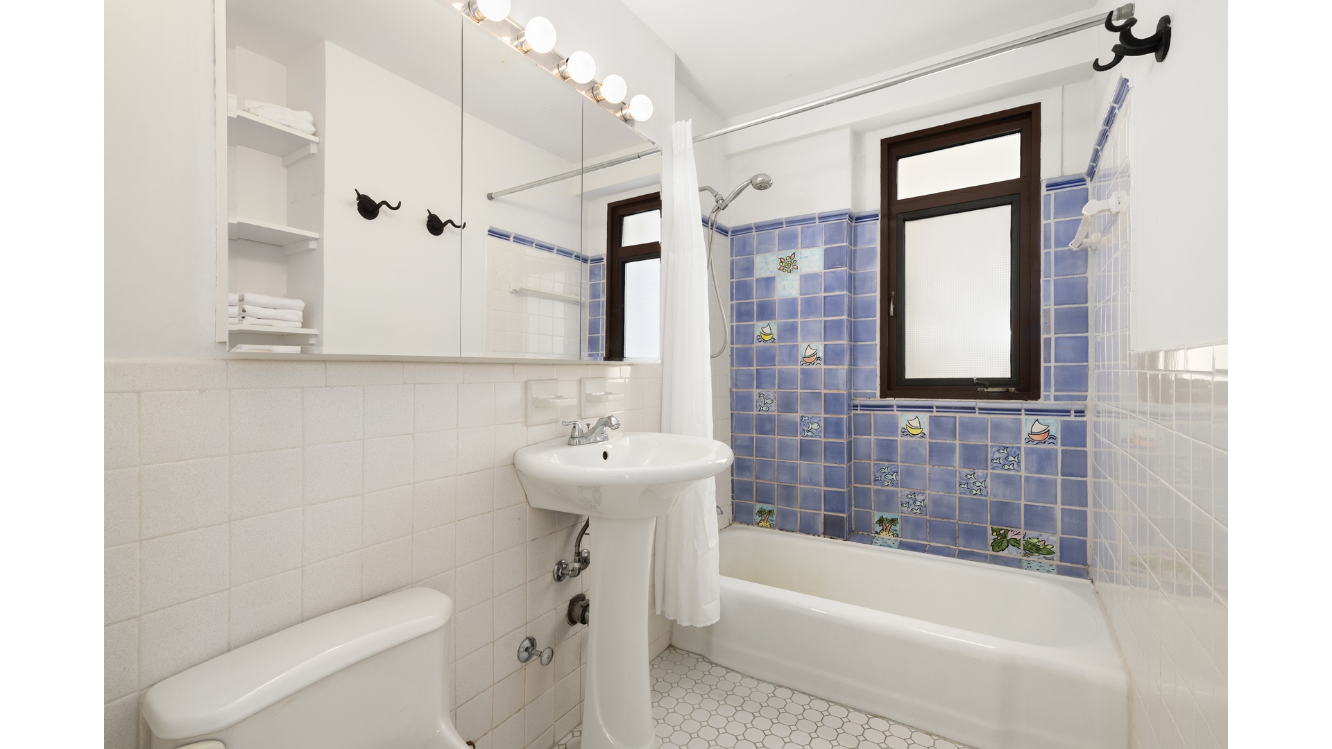 #8 photo, 16 W 16TH Street, מנהטן Flatiron , NY 10011