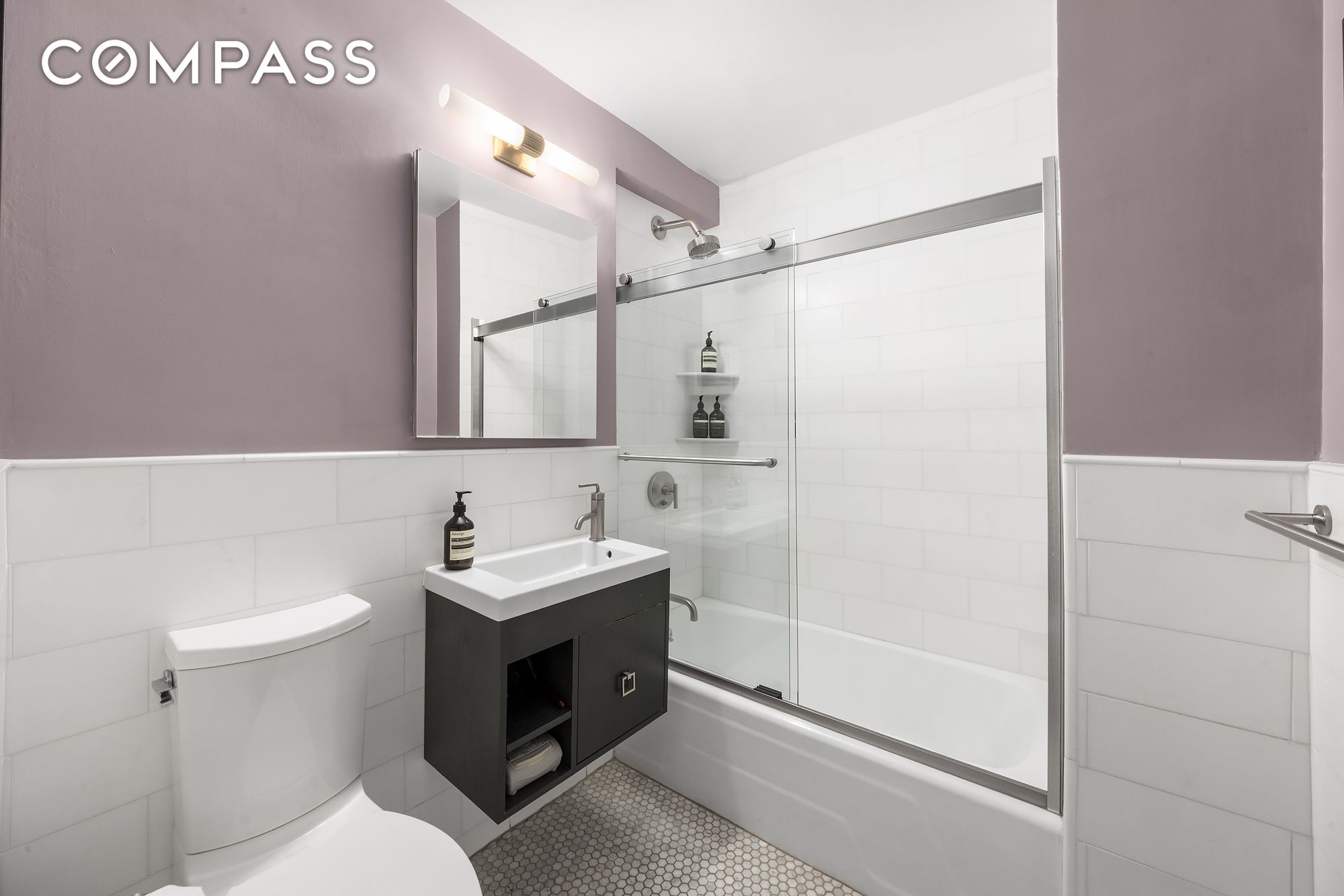 #13 photo, 101 W 12th Street, West Village , NY 10011