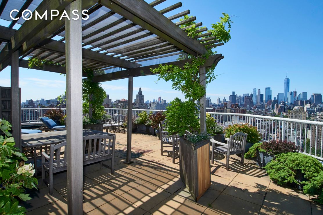 #14 photo, 101 W 12th Street, West Village , NY 10011