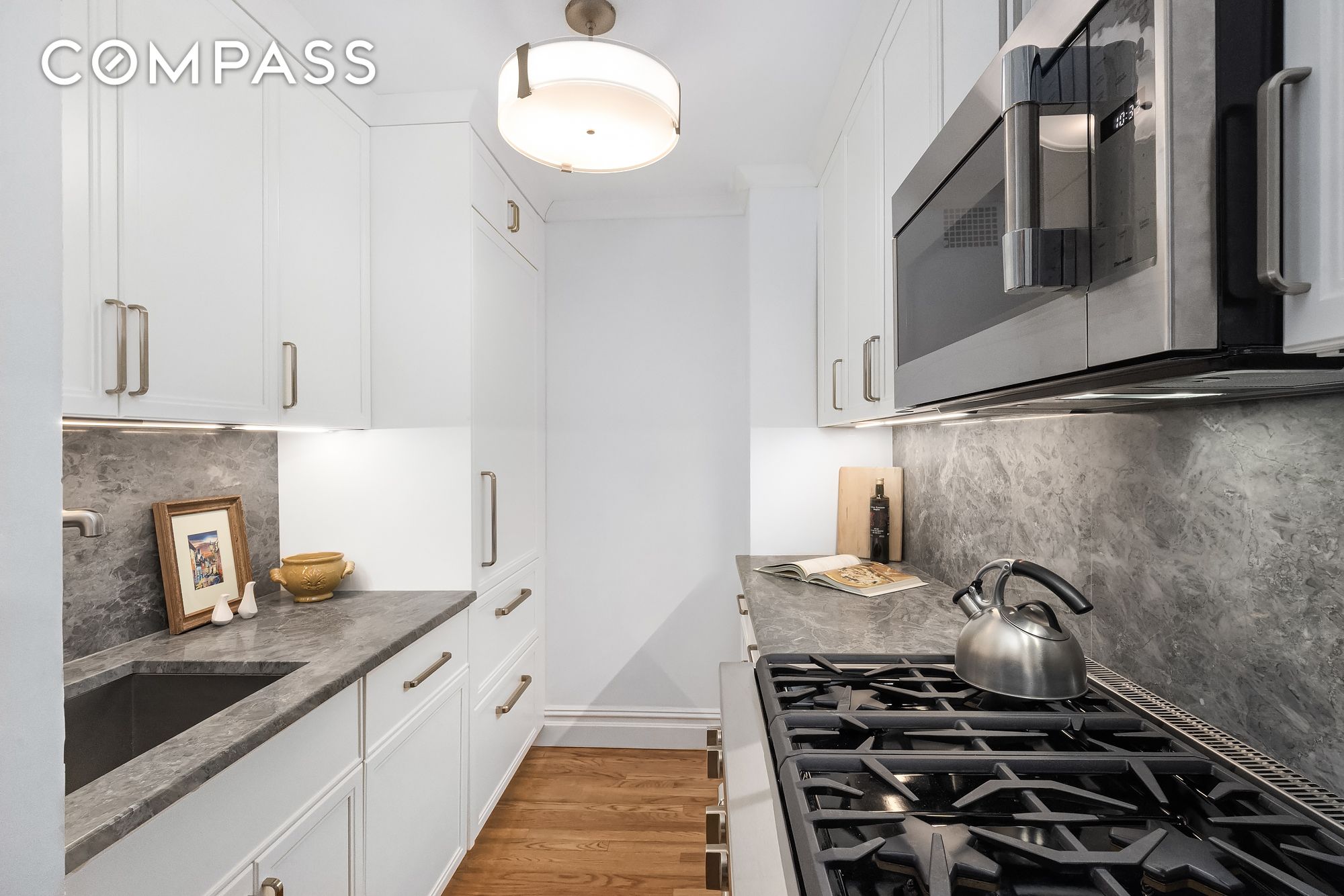 #8 photo, 101 W 12th Street, West Village , NY 10011