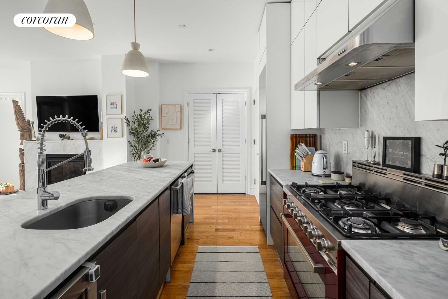 #3 photo, 525 MYRTLE Avenue, ব্রুকলিন Clinton Hill , NY 11205