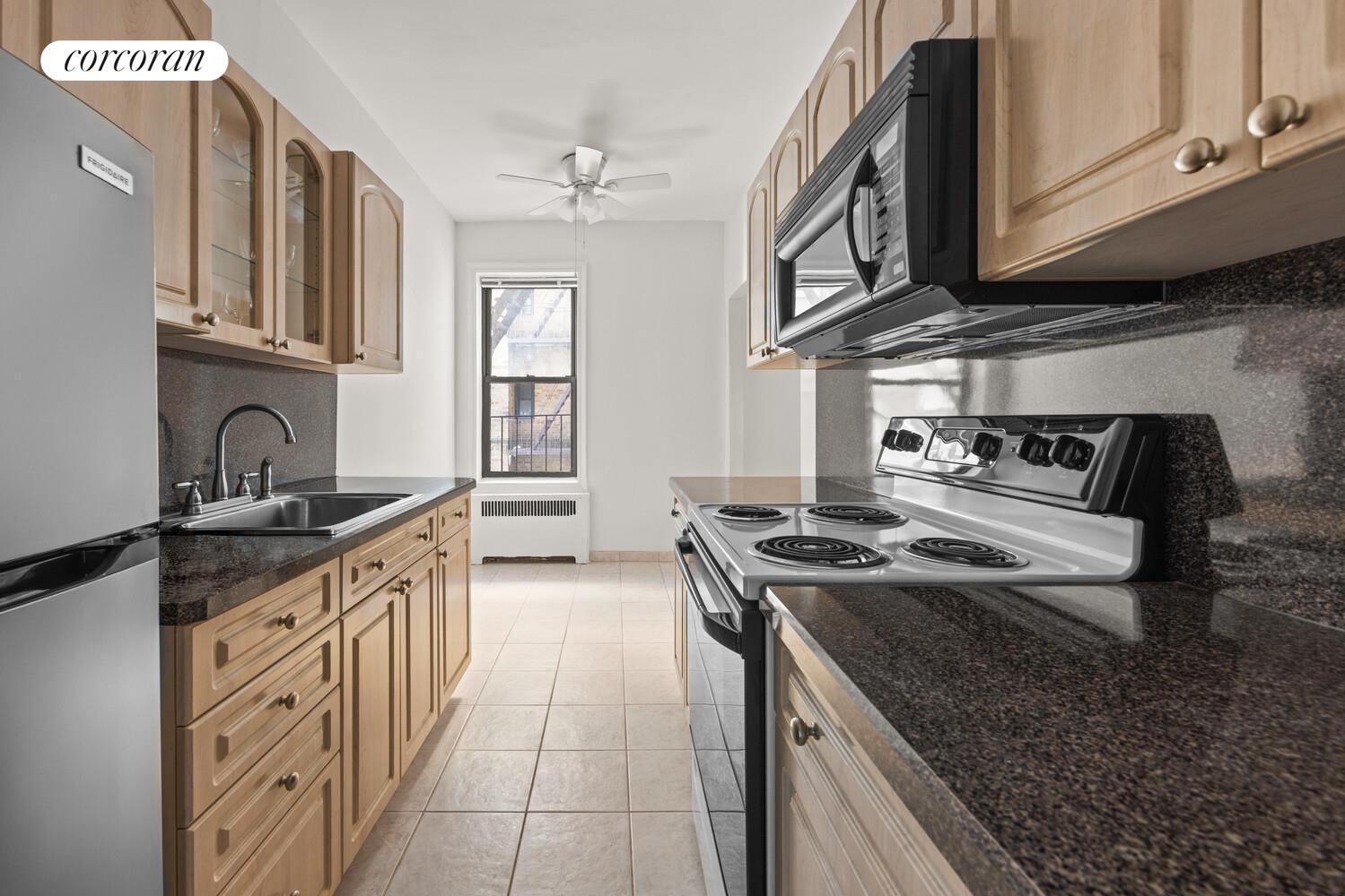 #4 photo, 9701 SHORE Road, ব্রুকলিন Fort Hamilton , NY 11209