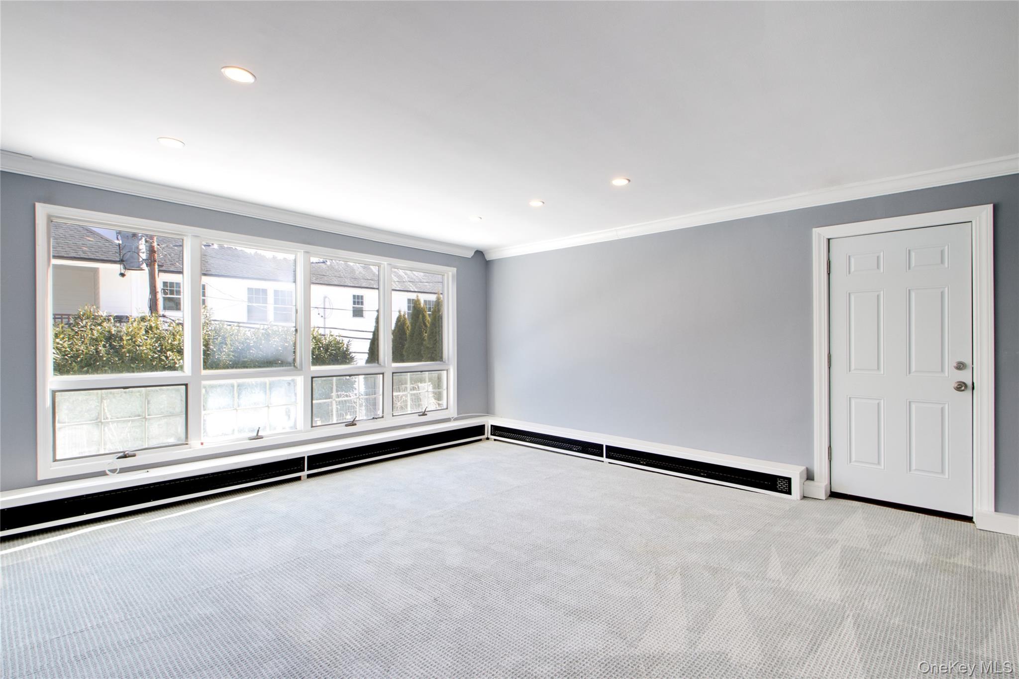 #13 photo, 107 Hayes Street, Garden City , NY 11530