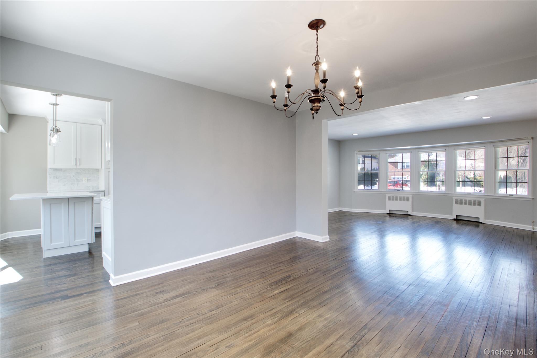 #8 photo, 107 Hayes Street, Garden City , NY 11530