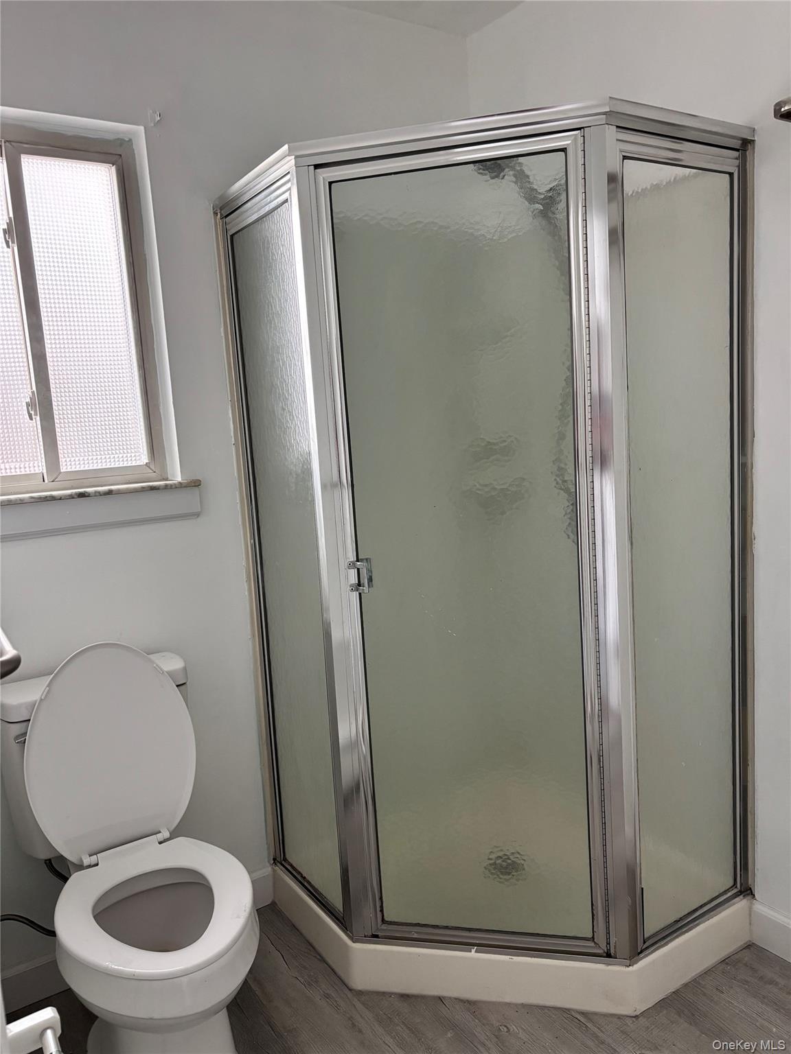 #6 photo, 73 Colonial Drive, 东长岛 East Patchogue , NY 11772