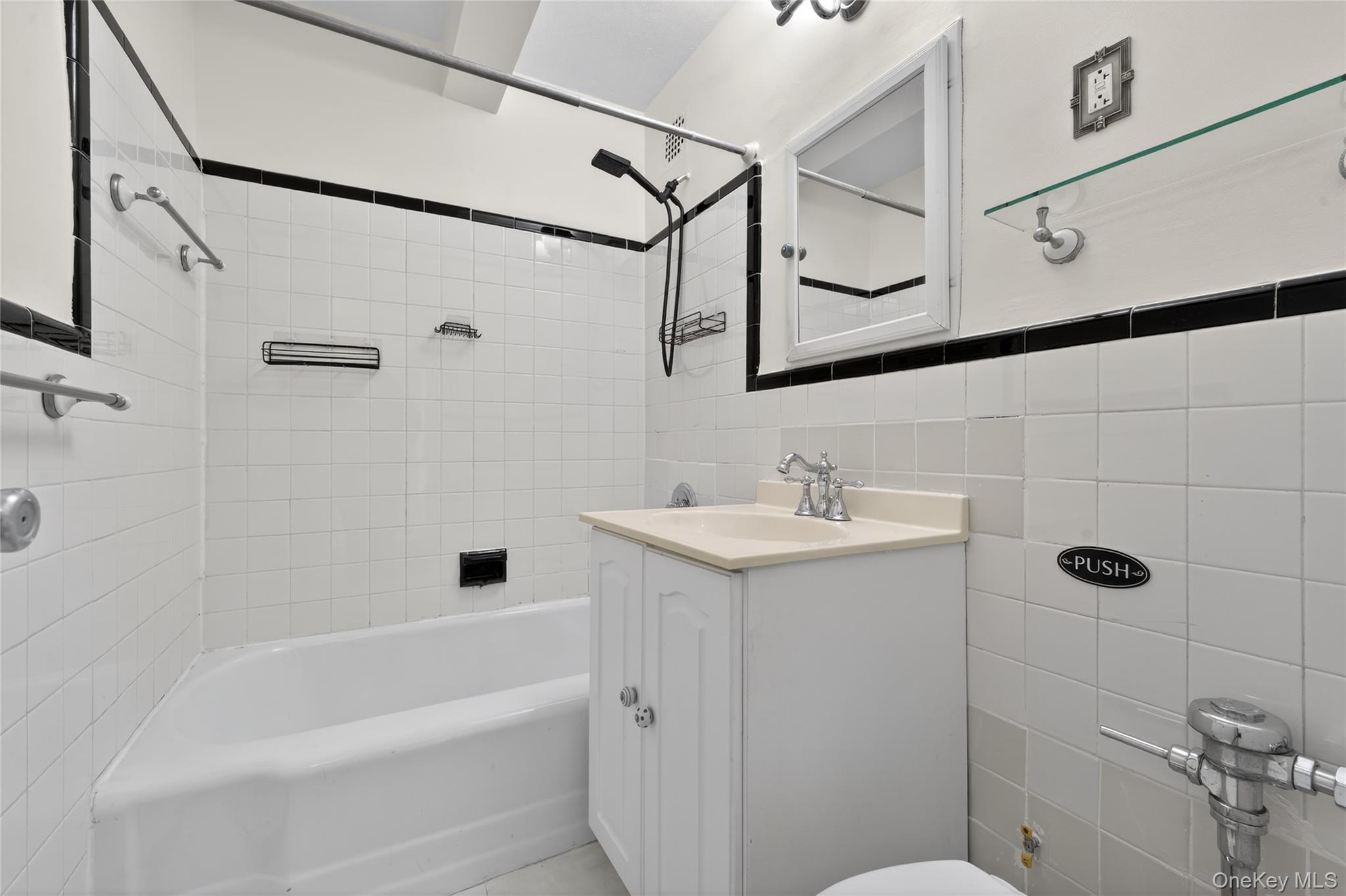 #10 photo, 66-10 Thornton Place, Rego Park , NY 11374