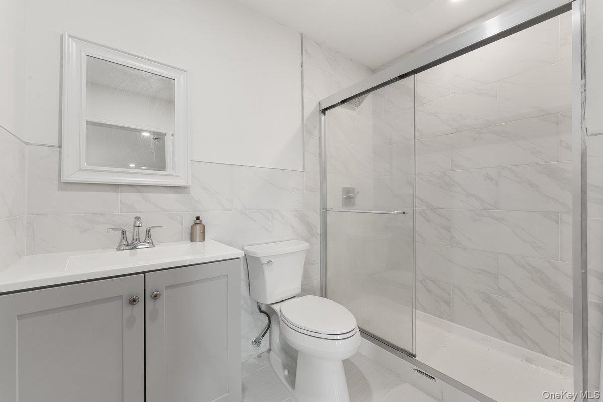 #11 photo, 1136 W Broadway, 롱 아일랜드 Hewlett , NY 11557