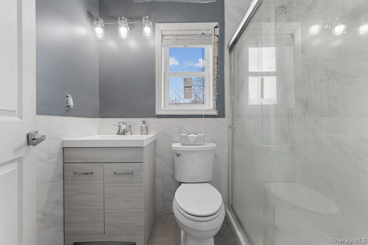 #13 photo, 1136 W Broadway, 롱 아일랜드 Hewlett , NY 11557