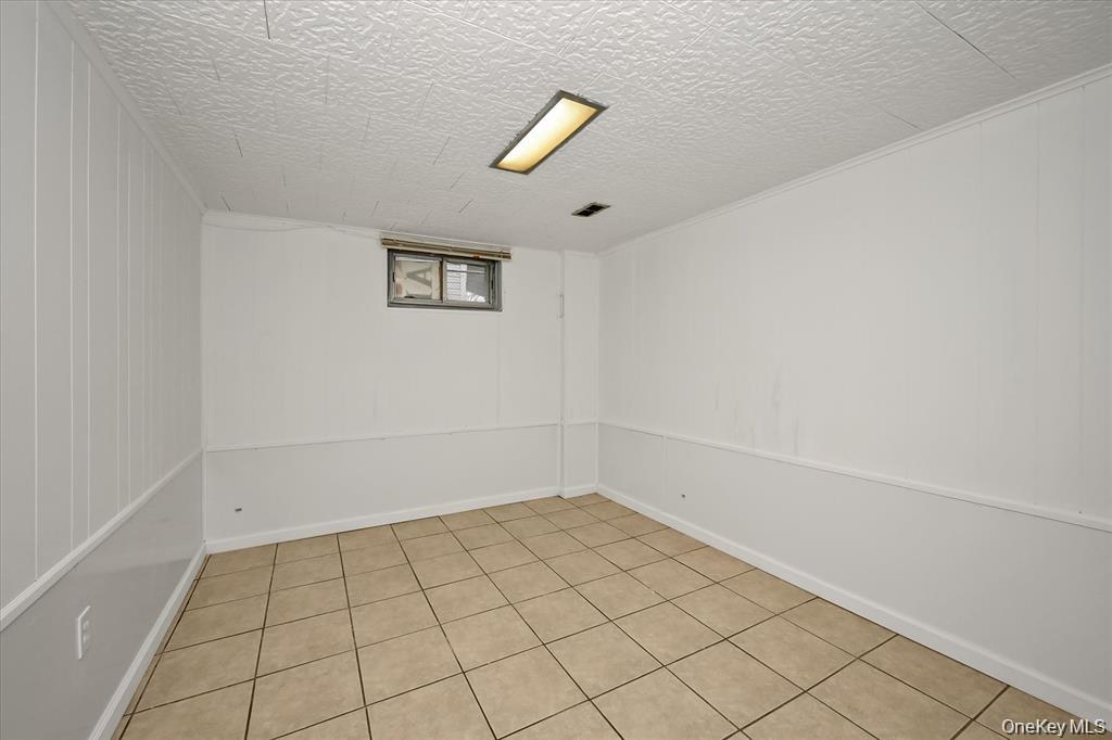 #10 photo, 206-50 46th Avenue, Bayside , NY 11361