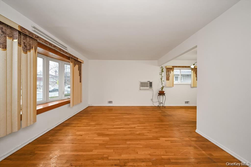 #2 photo, 206-50 46th Avenue, Bayside , NY 11361