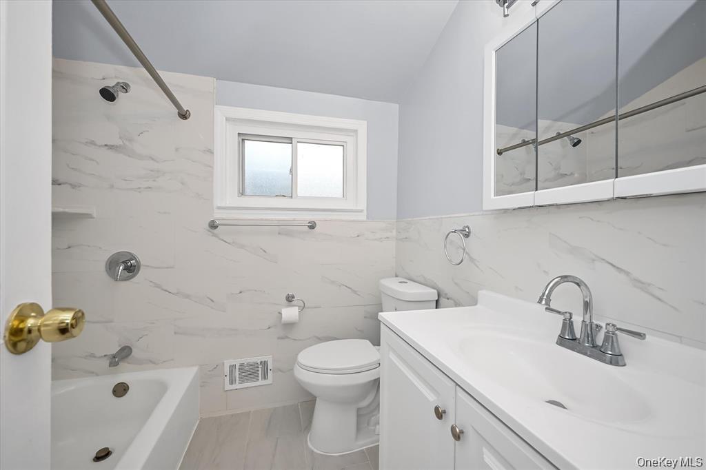 #6 photo, 206-50 46th Avenue, Bayside , NY 11361