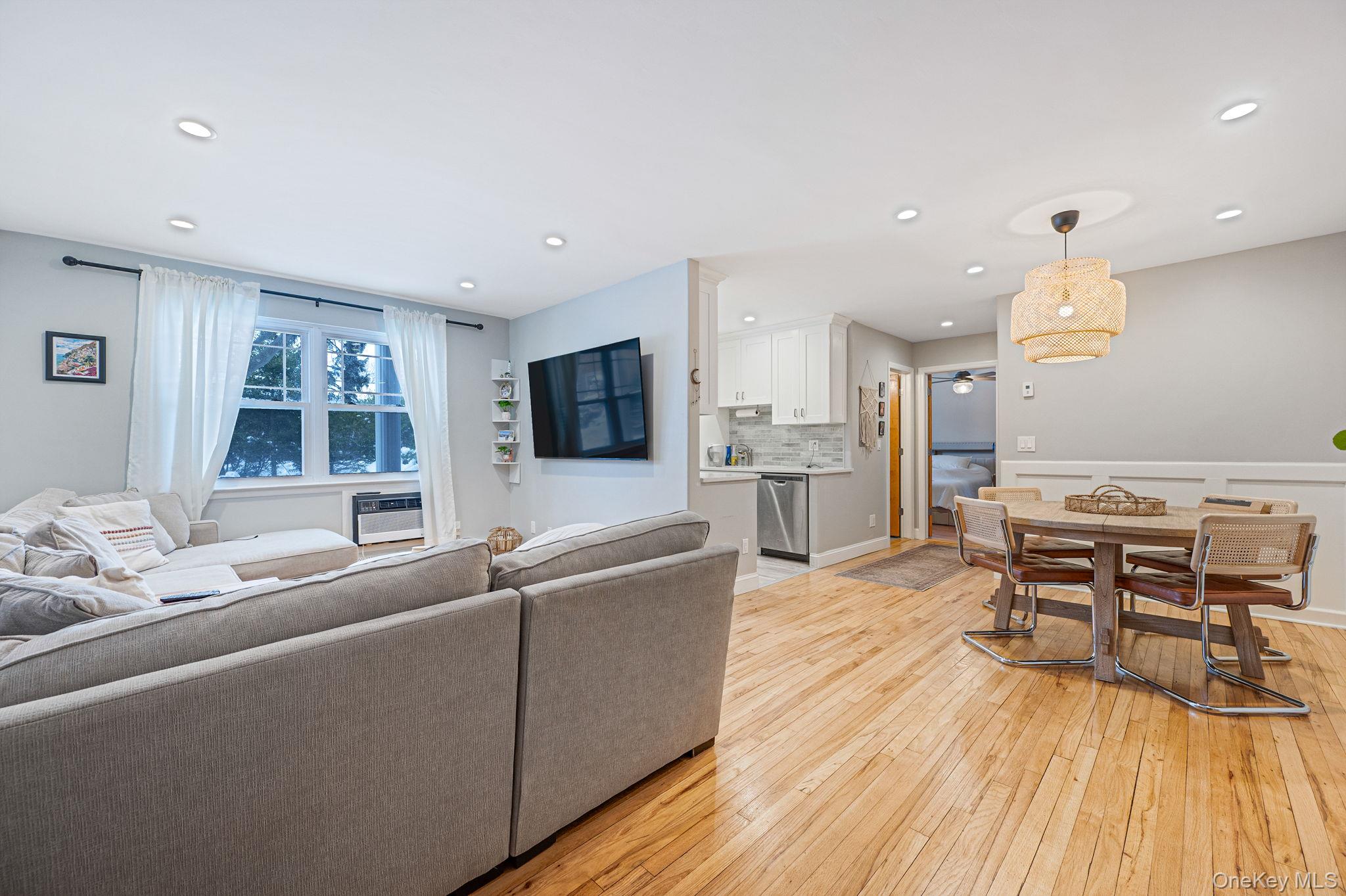 #2 photo, 73 Fairharbor Drive, Patchogue , NY 11772