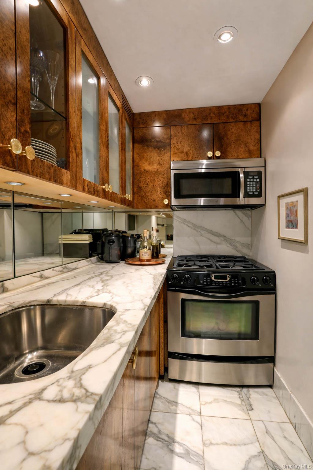 #6 photo, 188 E 70th Street, מנהטן New York (Manhattan) , NY 10021