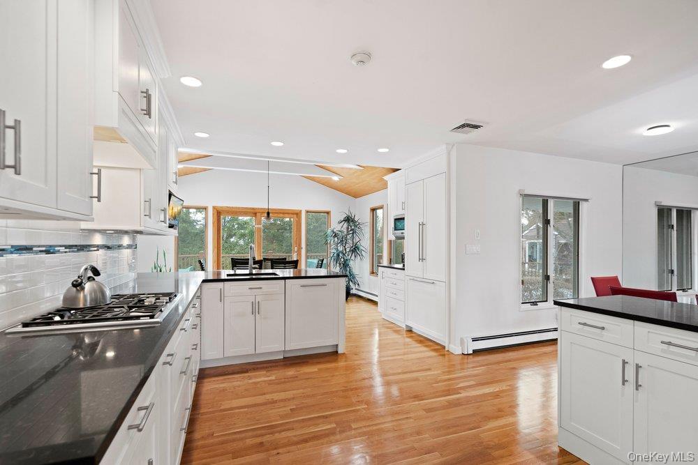 #10 photo, 31 Prescott Place, ناسو Old Bethpage , NY 11804