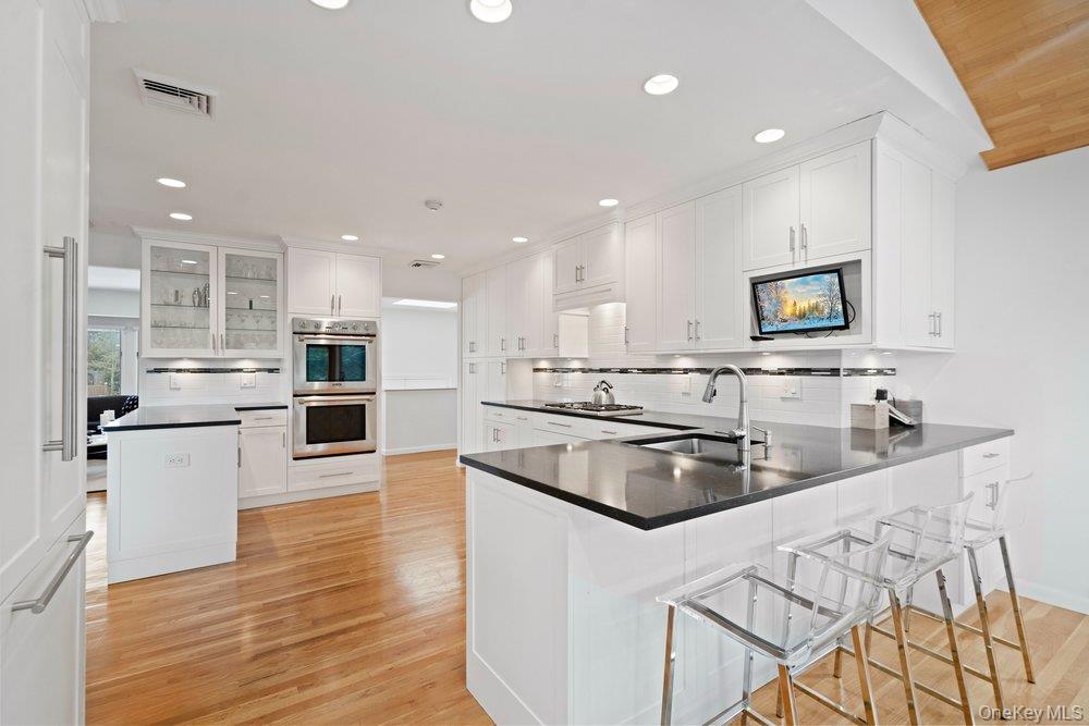 #14 photo, 31 Prescott Place, ناسو Old Bethpage , NY 11804