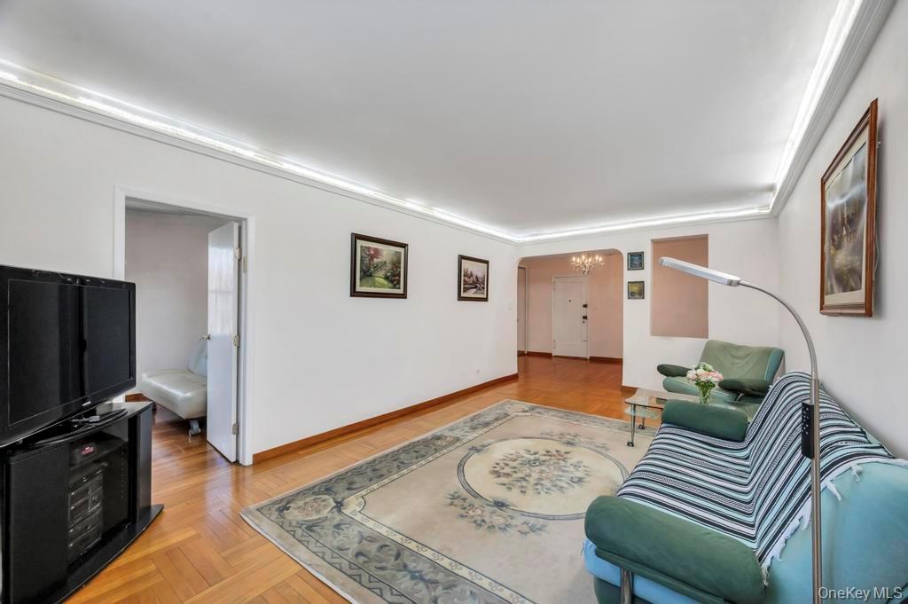 #2 photo, 10010 67 Road, Forest Hills , NY 11375