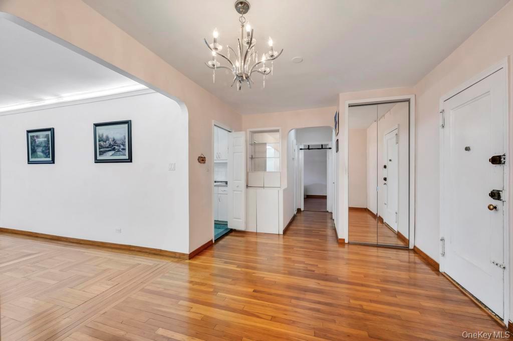 #3 photo, 10010 67 Road, Forest Hills , NY 11375