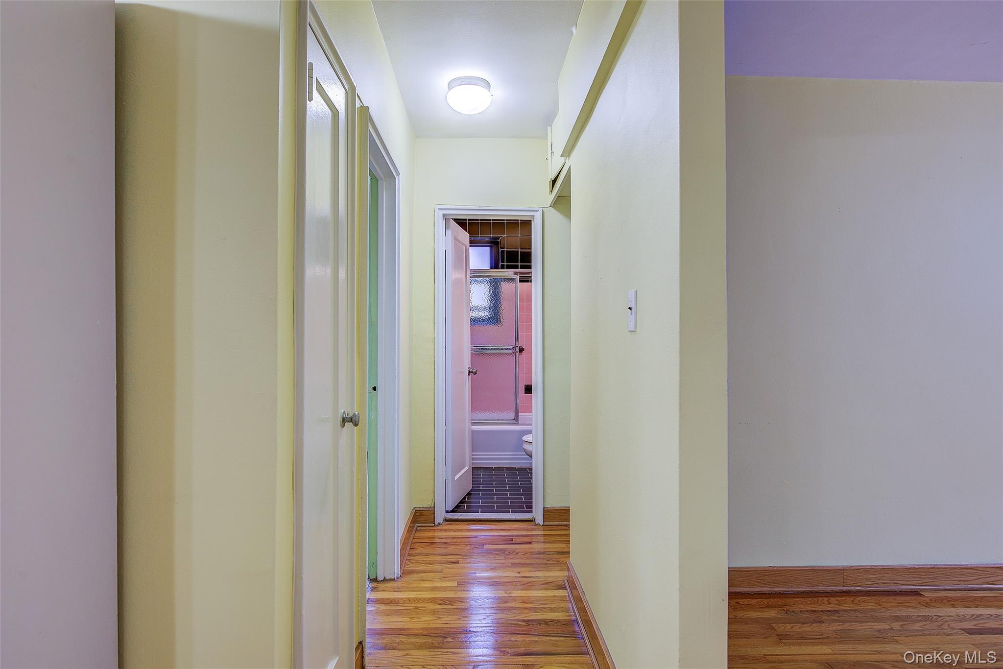 #11 photo, 3240 91 Street, 뉴욕퀸즈 East Elmhurst , NY 11369