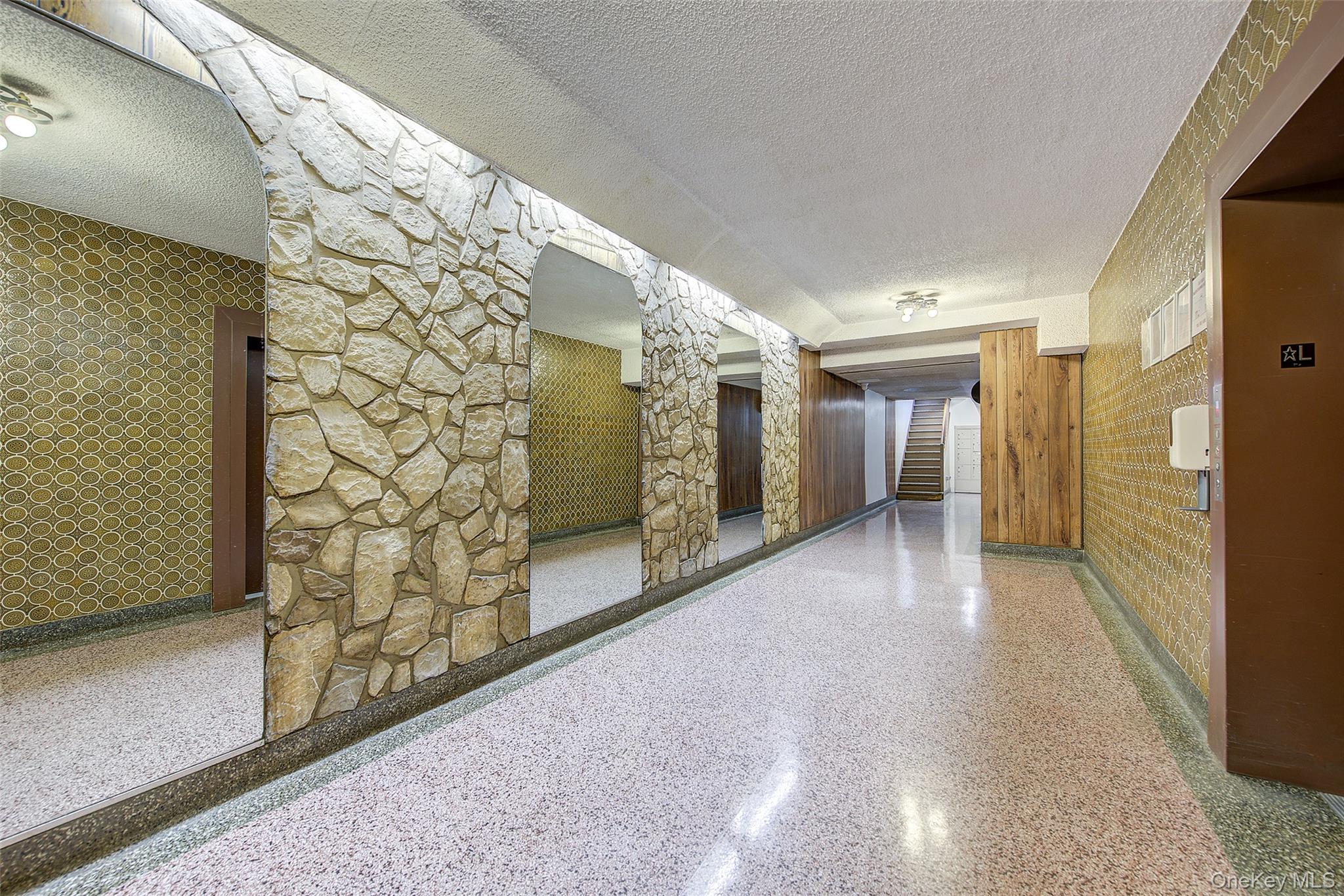 #17 photo, 3240 91 Street, 뉴욕퀸즈 East Elmhurst , NY 11369