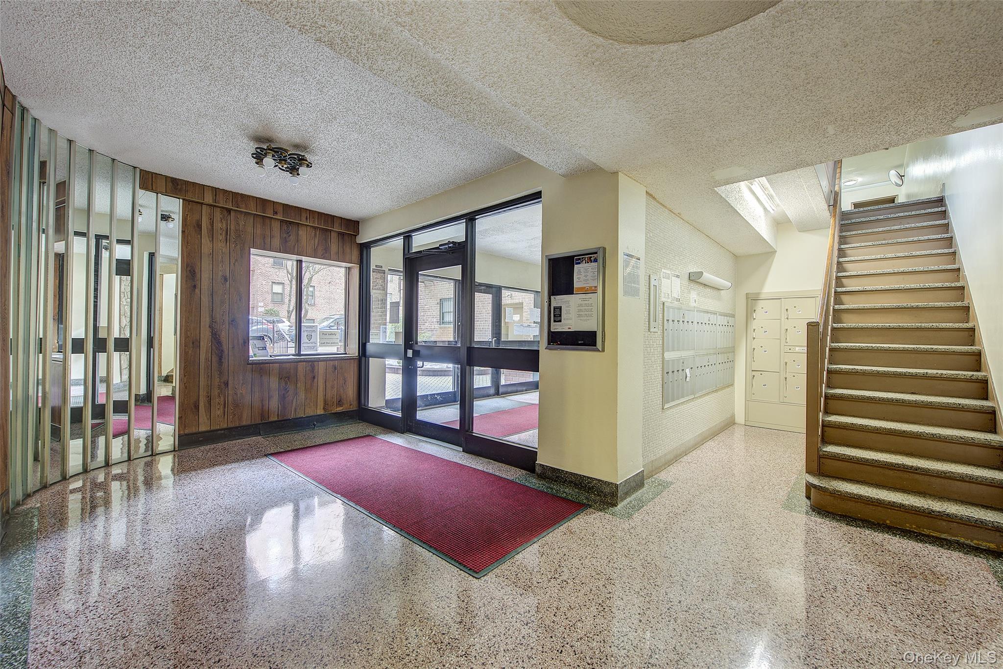 #18 photo, 3240 91 Street, 뉴욕퀸즈 East Elmhurst , NY 11369