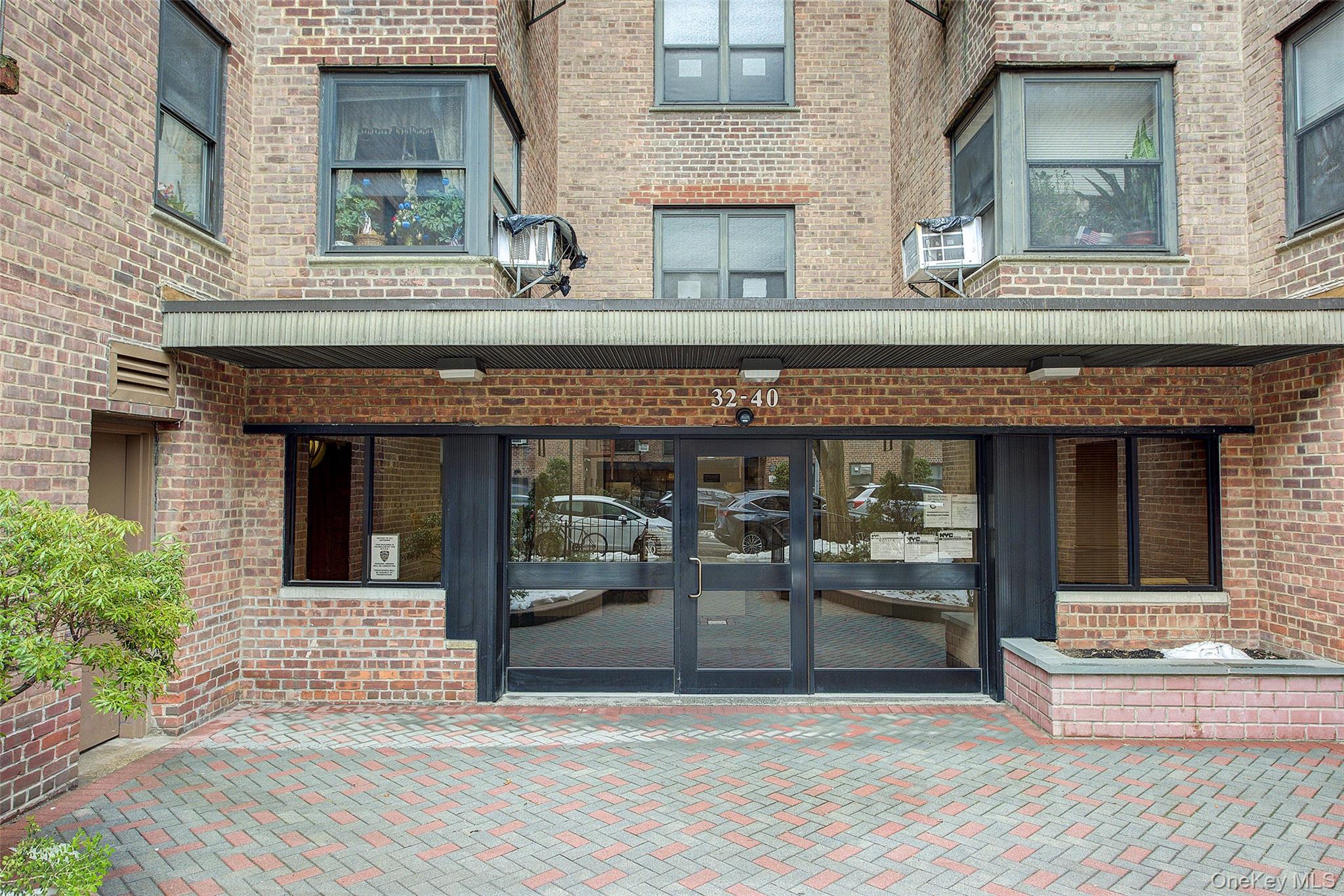 #19 photo, 3240 91 Street, 뉴욕퀸즈 East Elmhurst , NY 11369