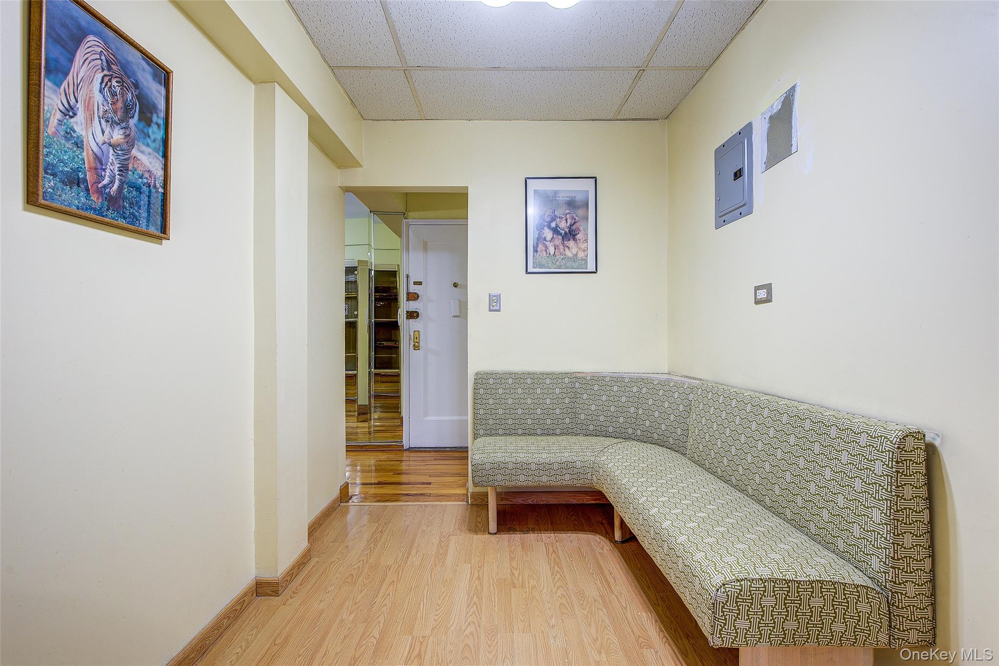 #6 photo, 3240 91 Street, 뉴욕퀸즈 East Elmhurst , NY 11369