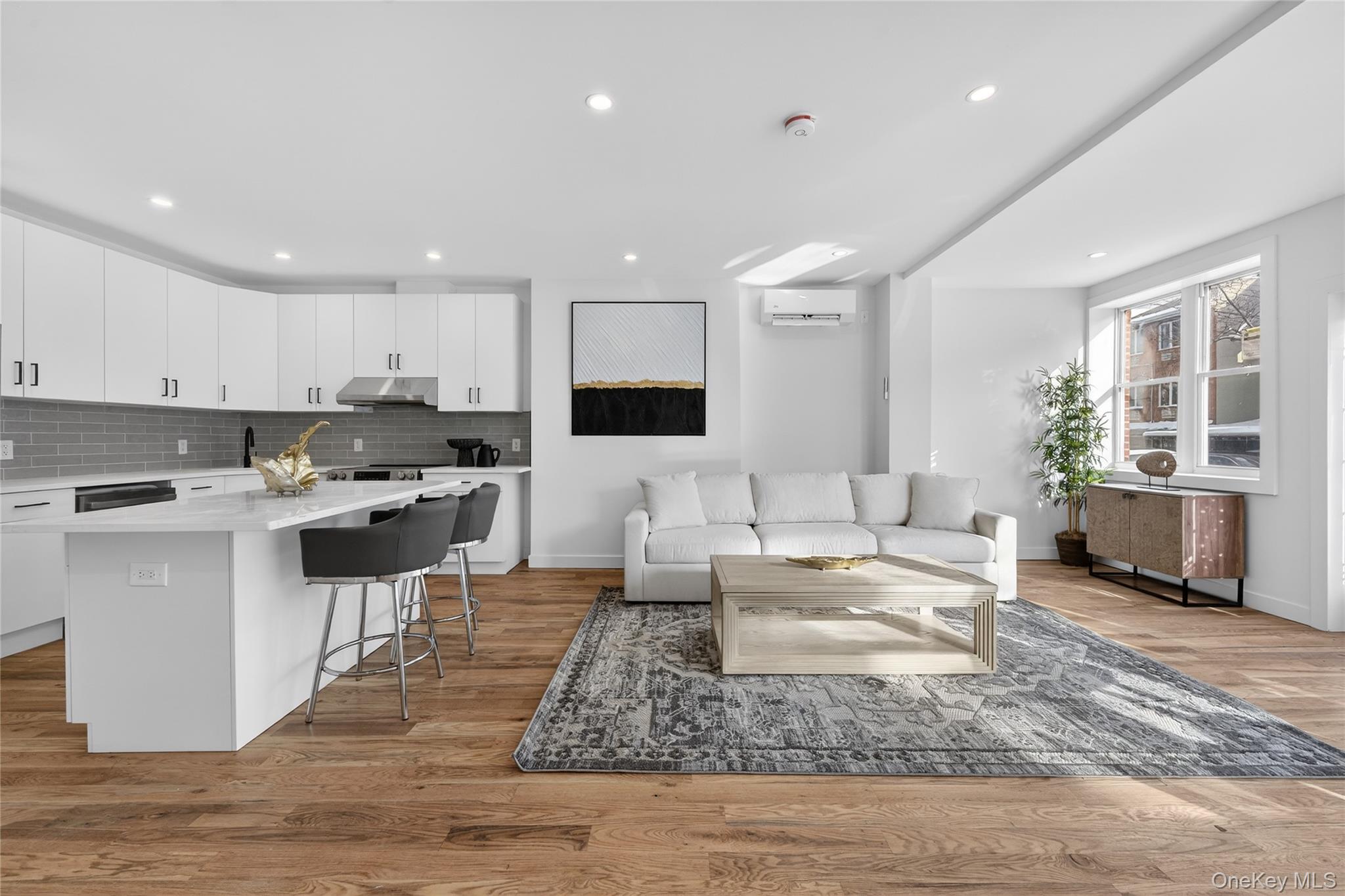 #10 photo, 10817 35th Avenue, 뉴욕퀸즈 Corona , NY 11368